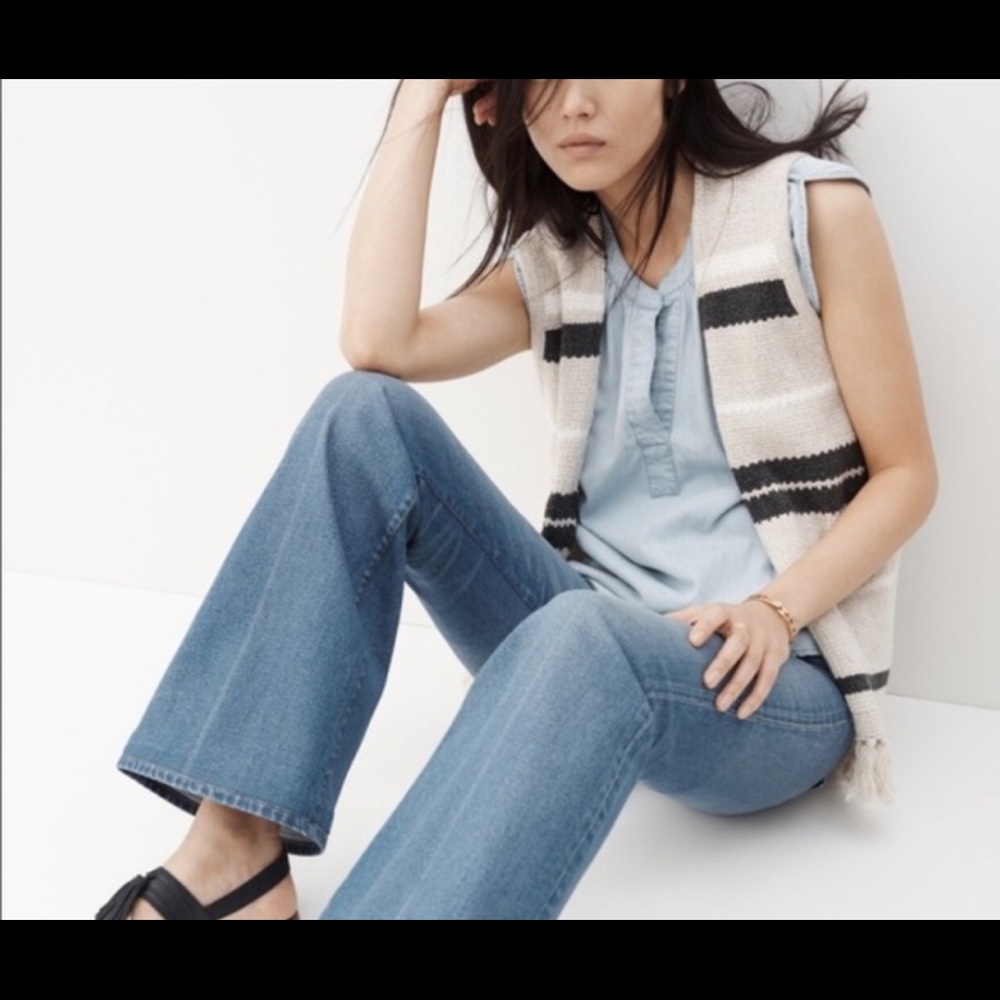 Madewell sweater fringe vest L